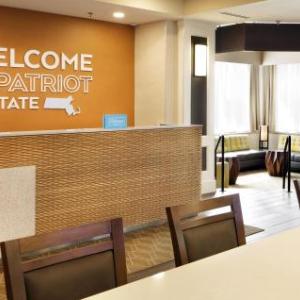 Hotels near Temple Israel Natick - Hampton Inn Boston/Natick