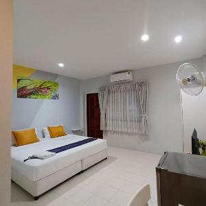 Sunshine Guesthouse Nanai Patong
