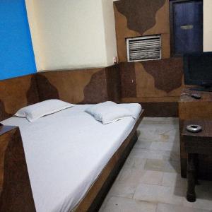 Mahesh guest house