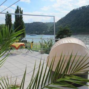 Cozy Holiday Home in Sankt Goarshausen near River Rhine