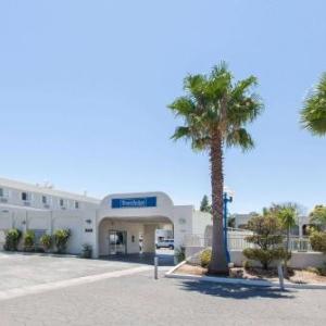 Travelodge by Wyndham Los Banos CA