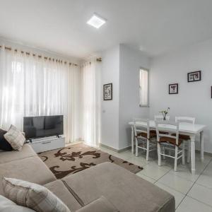 Cozy Apartment Durres Golem