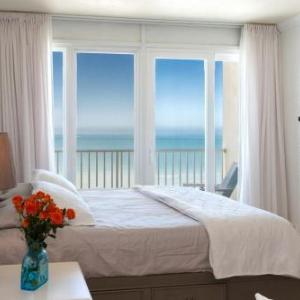 Island Inn Beach Resort