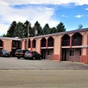 Town House Motor Inn