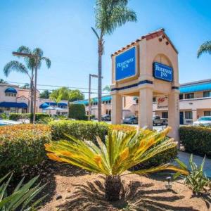 Hotels near LA Costa Canyon High School - Rodeway Inn Encinitas North