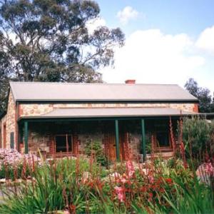 Hotels near Kent Reserve Victor Harbor - Amanda's Cottage 1899