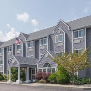 Great Cedar Showroom at Foxwoods Hotels - Microtel Inn & Suites by Wyndham Uncasville Casino Area