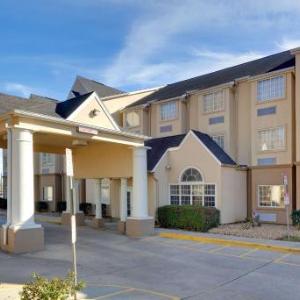 Microtel Inn & Suites by Wyndham Scott Lafayette