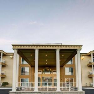Hotels near Redding Civic Auditorium - Comfort Inn Redding Near I-5