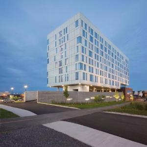 Centre Videotron Hotels - Courtyard by Marriott Quebec City