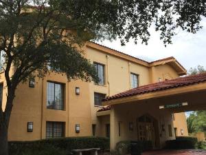 Days Inn by Wyndham Gainesville Florida, Gainesville