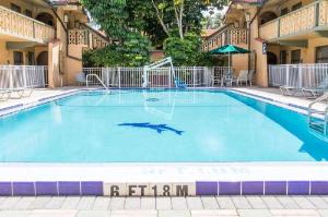 Days Inn & Suites by Wyndham Altamonte Springs, Altamonte Springs