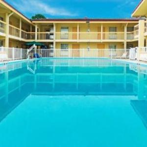 Days Inn by Wyndham Jacksonville Baymeadows