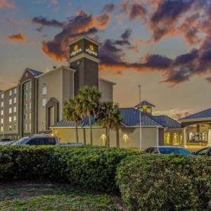 Marina Civic Center Hotels - La Quinta Inn & Suites by Wyndham Panama City