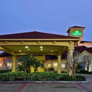 Hotels near Florida Sand Music Ranch - La Quinta Inn & Suites by Wyndham Usf (Near Busch Gardens)