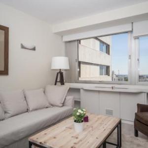 Colon Suites