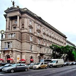 Adagio Hostel Basilica