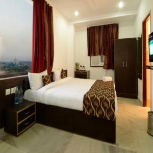 Hotel Taj Galaxy