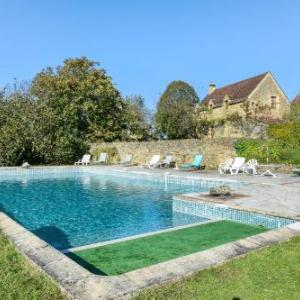 House with 2 bedrooms in Beynac et Cazenac with shared pool and furnished garden