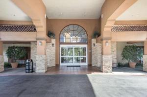 Country Inn & Suites by Radisson, John Wayne Airport, CA, Santa Ana