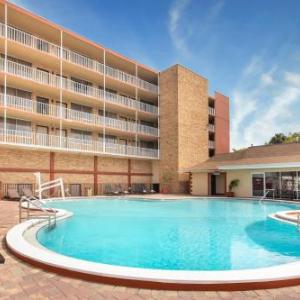 Ramada by Wyndham Tampa Airport Westshore