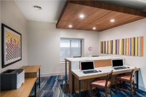 Holiday Inn Express Albany Downtown, an IHG Hotel, Albany