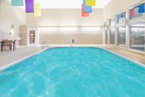 Ramada by Wyndham Springfield North, Springfield