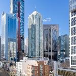 Luxury 3BR CBD Apt with Huge Balcony & City Views