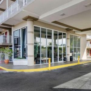 Hotels near Minnreg Hall - Rodeway Inn Clearwater