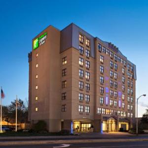 Hotels near Deep Cuts Brewery Medford - Holiday Inn Express Hotel & Suites Boston-Cambridge