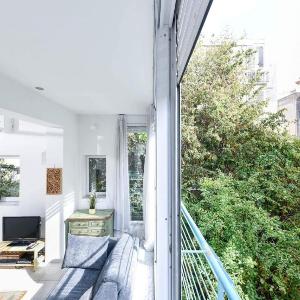 Tranquil Garden Retreat