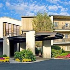 Hotels near Nutty Irishman of Farmingdale - Residence Inn Plainview Long Island
