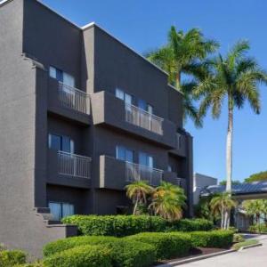 Hotels near Barbara B. Mann Performing Arts Hall - La Quinta Inn & Suites by Wyndham Ft. Myers Sanibel Gateway