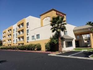 Ramada by Wyndham Bakersfield, Bakersfield
