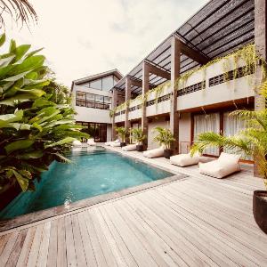 TheHub Pererenan Coworking Pool and Rooftop