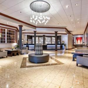 Hotels near Standard Bank Stadium - Doubletree Chicago Alsip