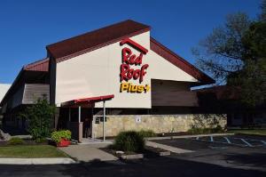 Red Roof Inn PLUS+ University at Buffalo - Amherst, Amherst
