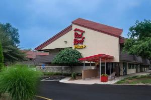 Red Roof Inn PLUS+ West Springfield, West Springfield
