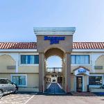 An Inglewood Hotel near LAX - Rodeway Inn & Suites