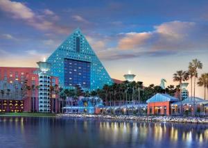 Walt Disney World Dolphin, Lake Buena Vista