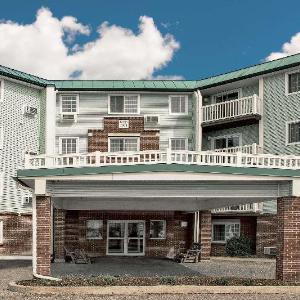 Hotels near Champlain Valley Exposition - Baymont Inn & Suites Essex Burlington Area