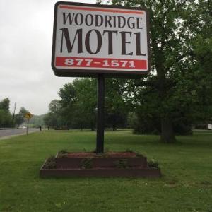 Hotels near Tilson Auditorium - Woodridge Motel