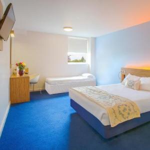 Hotels near North Street Social Wolverhampton - Redwings Lodge Wolverhampton Central