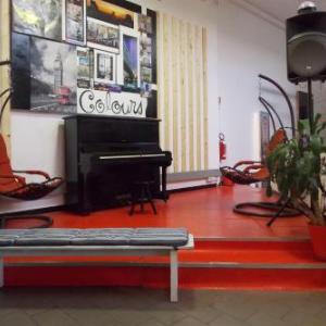 Hotels near Fabrique Milan - Hostel Colours