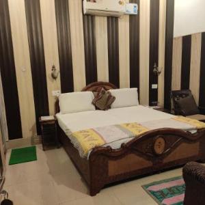 Hotel Golden Woods