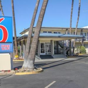 Hotels near Soda Bar San Diego - Motel 6 San Diego Airport/Harbor