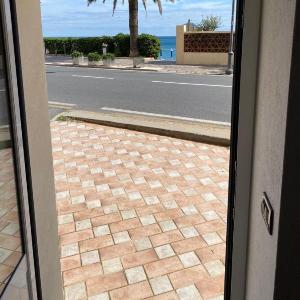 Appartamento piano terra frontale