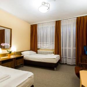 Hotel PRL RZEMIEŚLNIK