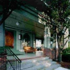 Roycroft Inn