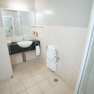 Airport Motor Lodge